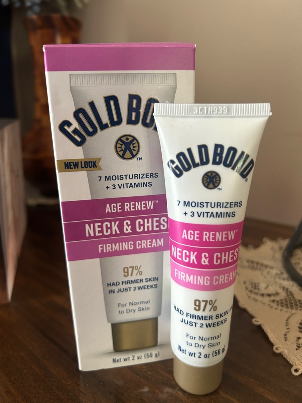 Gold Bond Age Renew Neck & Chest Firming Cream - Pink/White
